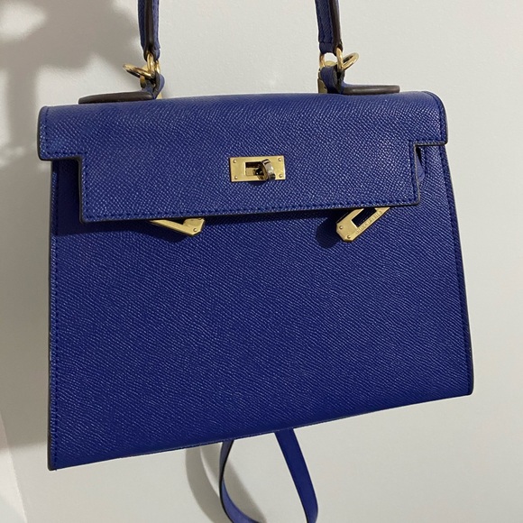 Women’s designer purse - Picture 5 of 6